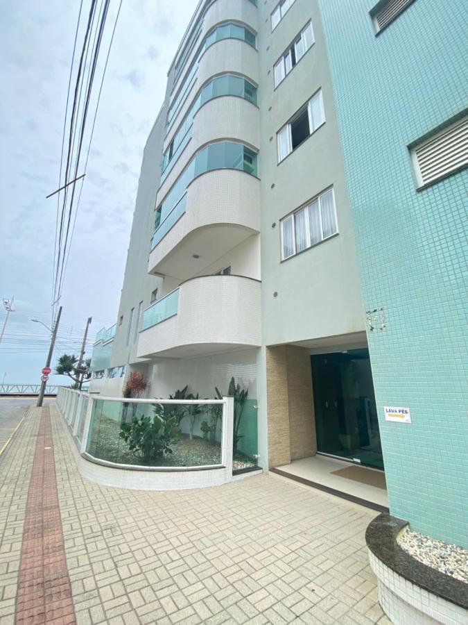 Gravata Predio Frente Mar Ao Lado Beto Carrero E Balneario Camboriu Brisamarbc4 Apartamento Navegantes Habitación foto